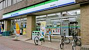 ファミリーマート 築地口駅店（277m）