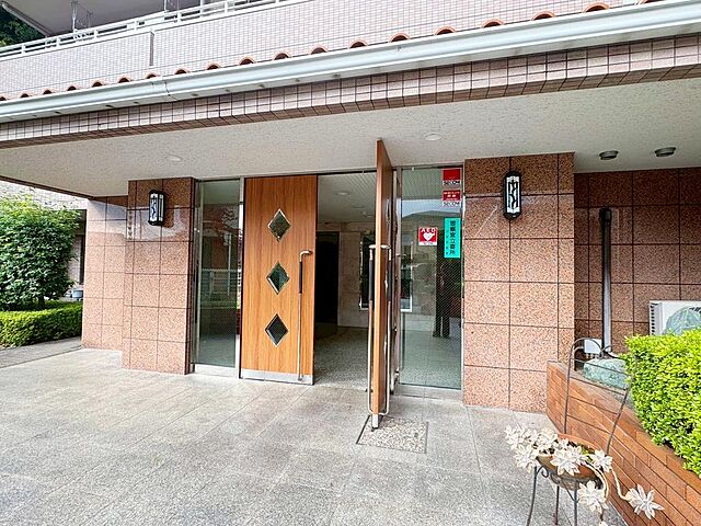 エントランス グランツ高幡不動ヒルステージ 4階/406
