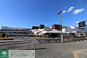 テラスモール湘南 徒歩11分。 810m