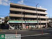 ファミリーマート小菅ヶ谷四丁目店 徒歩1分。コンビニ 70m