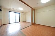 開放感のあるつくりです♪