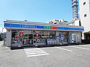 ローソン藤沢朝日町店 789m