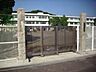 周辺：鎌倉市立深沢小学校 879m