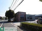 スターバックスコーヒー 徒歩10分。飲食店 730m