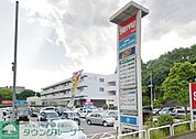 西友新ゆりグリーンタウン店 徒歩15分。スーパー 1180m