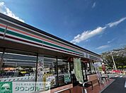 セブンイレブン深谷上柴東3丁目店 徒歩11分。 810m