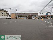セブンイレブン 上里七本木南店 徒歩4分。 270m