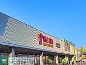 ヤオコー上里店 徒歩14分。 1080m