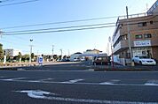 ローソン深谷上柴町西5丁目店 徒歩8分。 590m