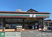 セブンイレブン館林城町店 徒歩16分。 1240m
