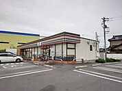 セブンイレブン 本庄日の出4丁目店 徒歩8分。 640m