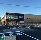 ヤオコー小川ショッピングセンター 徒歩8分。 620m