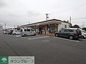 セブンイレブン 本庄南小学校前店 徒歩6分。 450m