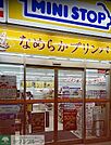 ミニストップ東松山上野本店 徒歩8分。 570m