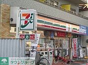 セブンイレブン鴻巣駅西口店 徒歩11分。 860m