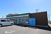 ファミリーマート羽生東七丁目店 徒歩10分。 760m