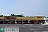周辺：とりせん太田新井店 徒歩7分。 560m