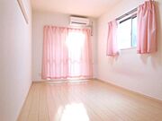 ☆7．5帖のひろ～い居室です☆