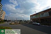 駅前 1520m