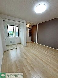 メゾン・ソレイユ 101 1階ワンルームのリビング/ダイニング