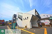 駅前 徒歩5分。その他 380m