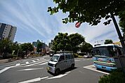 駅前 1520m