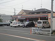 セブンイレブン 93m