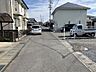 外観：前面道路含む現地写真