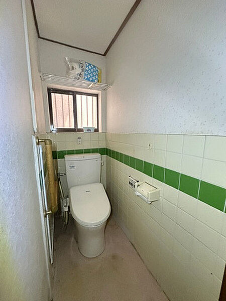 トイレを拡大表示