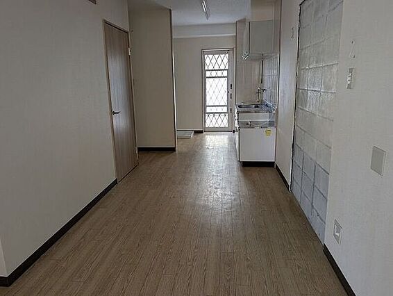 店舗内のキッチ...
