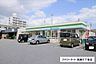 周辺：ファミリーマート 泡瀬三丁目店 780m