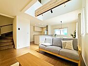 ■心落ち着く場所、ゆったり過ごせるリビング