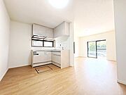 ■シンプルで美しく心地よい時間を生むキッチン空間