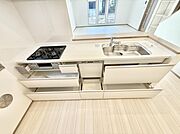 ■家族の絆を深める、温もりのあるキッチン