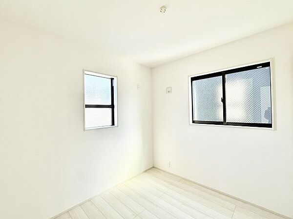 寝室を拡大表示