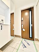 1号棟  ■ 家族やゲストをやさしく迎える、心地よい空間