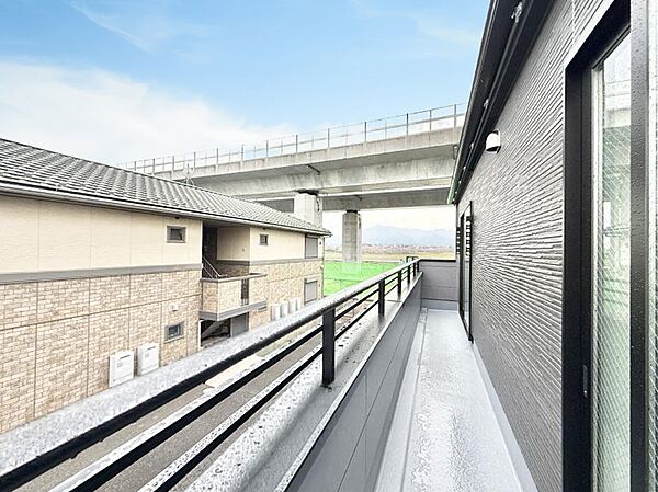 バルコニーを拡大表示