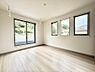 室内：■落ち着いた色合いのお部屋で穏やかな時間を楽しめます
