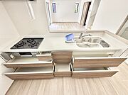 A号棟  ■家族の絆を深める、温もりのあるキッチン
