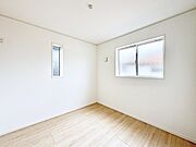 1号棟  ■窓の配置や通気性の良い設計で部屋の空気がこもらず、常に新鮮な空気が流れます