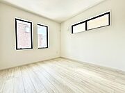 1号棟  ■落ち着いた色合いのお部屋で穏やかな時間を楽しめます