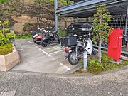 ■敷地内に駐輪場を完備しており、自転車の利用もスムーズです