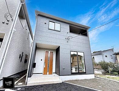 外観：2号棟  ■暮らしを豊かにする充実した仕様設備で快適に