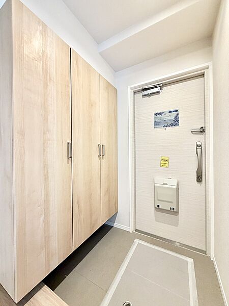玄関を拡大表示