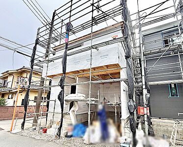 外観：2号棟  ■暮らしを彩る充実した設備仕様が備わった住まい