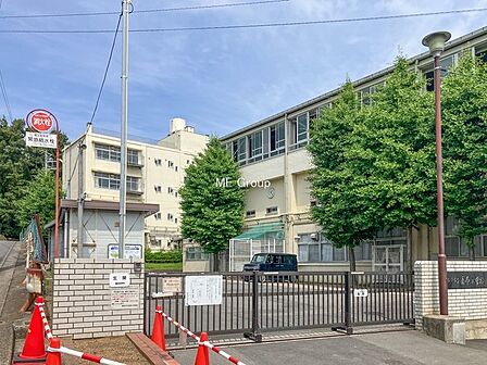 小学校 140m 横浜市立吉原小学校