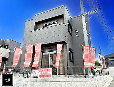 外観:2号棟 ■暮らしを彩る充実した設備仕様が備わった住まい 外観:2号棟 ■暮らしを彩る充実した設備仕様が備わった住まい