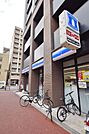 ローソン博多築港本町店 241m