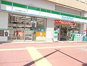 ファミリーマート中央舞鶴2丁目店 509m