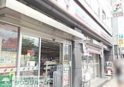 セブンイレブン中央区福岡大濠公園駅前店 徒歩3分。コンビニ 210m